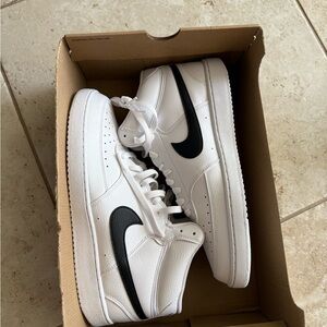 Nike Vision Court Mid Next Nature